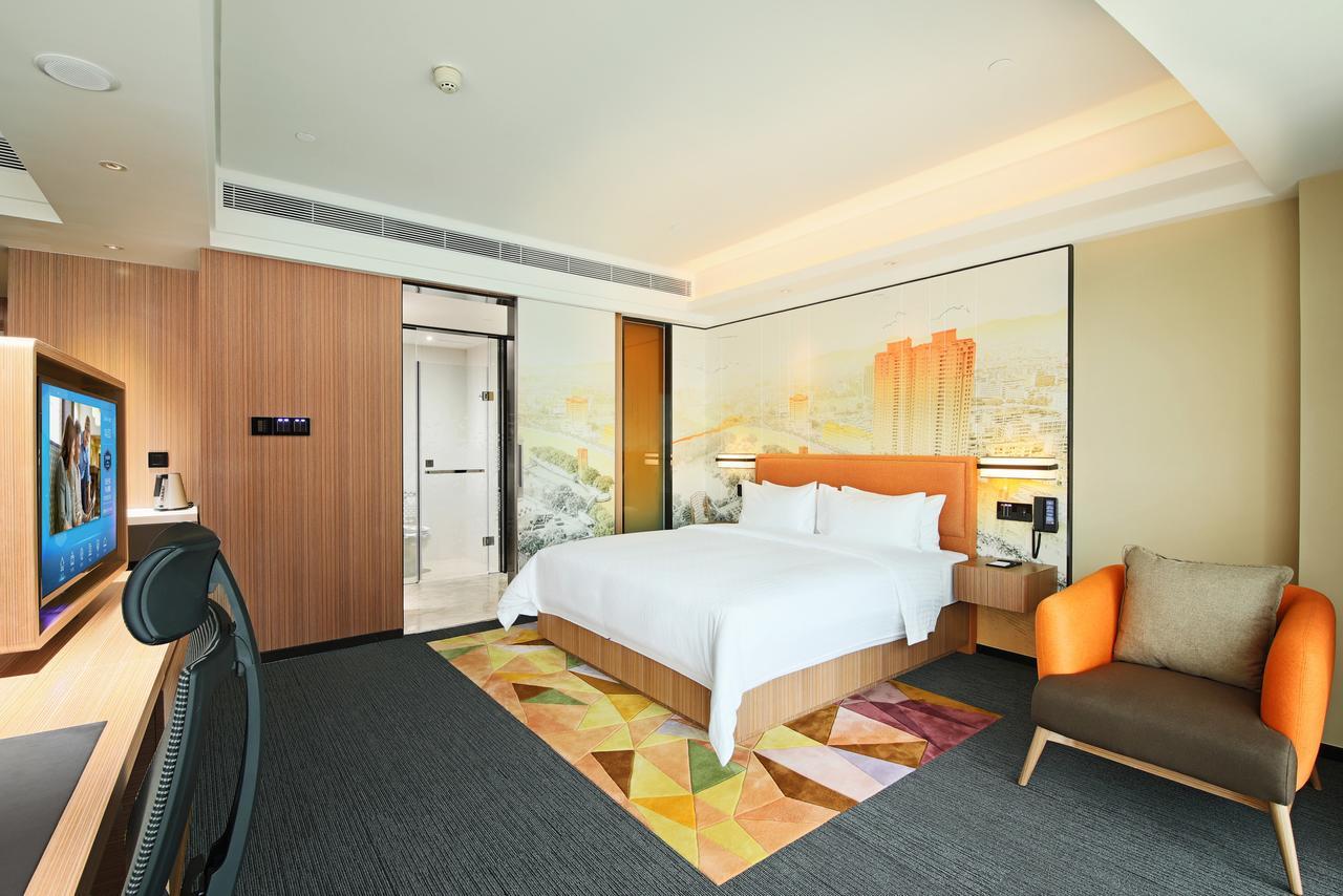 Hampton By Hilton Zhongshan Nanlang Exterior photo
